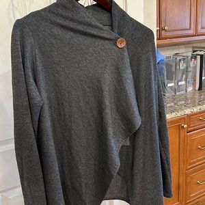Women’s Bobeau gray wrap sweater size small